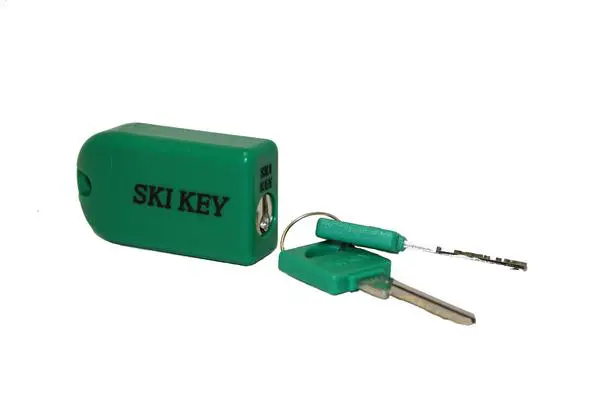 SKI & SNOWBOARD LOCK - Image 3