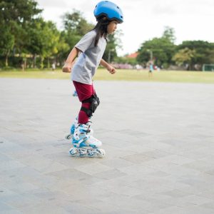 INLINE SKATING